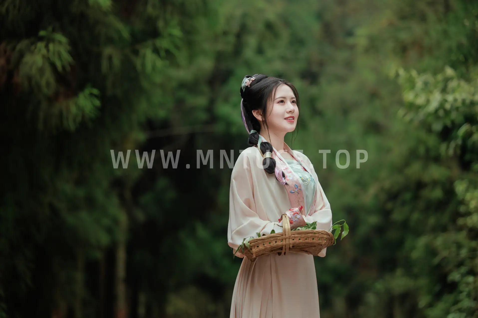 [YITUYU] 2022.05.16 Vol.899 – Mountain Dwelling in Autumn Qiuqiu#[38P]-20